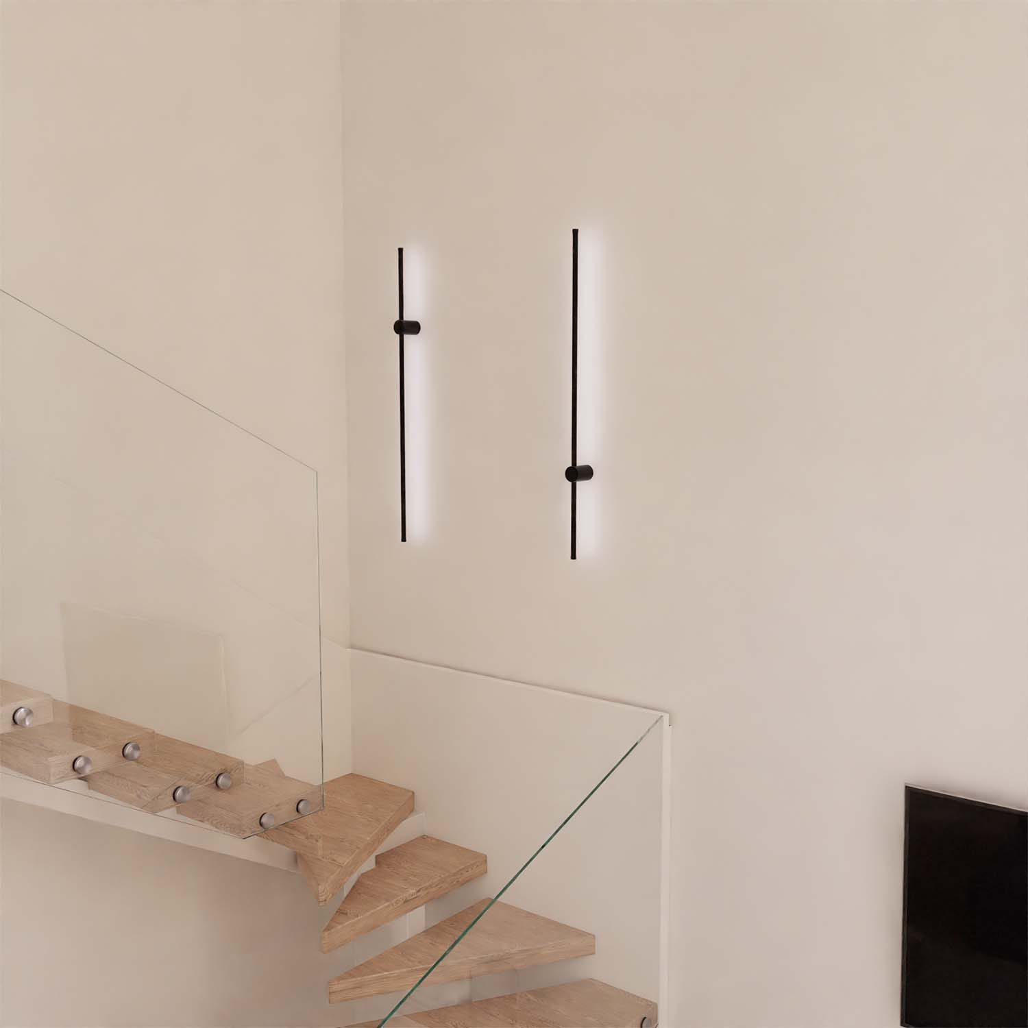 B-goods: Avenos designer wall lamp